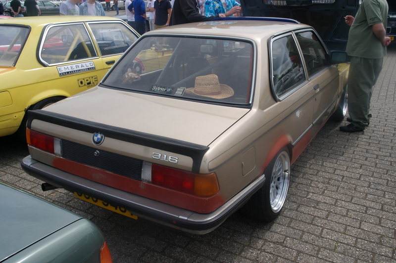 Illustration for article titled BMW Sharknose meet Arnhem 24/5/2014 (PART 2)